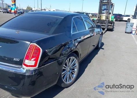 2013 Chrysler 300 Motown из США, поврежденный, VIN 2C3CCAAG7DH577488